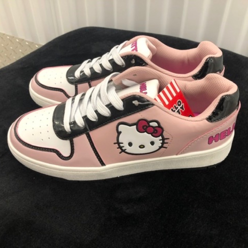 NWT, Hello Kitty Logo Pink Shoes, Size 9